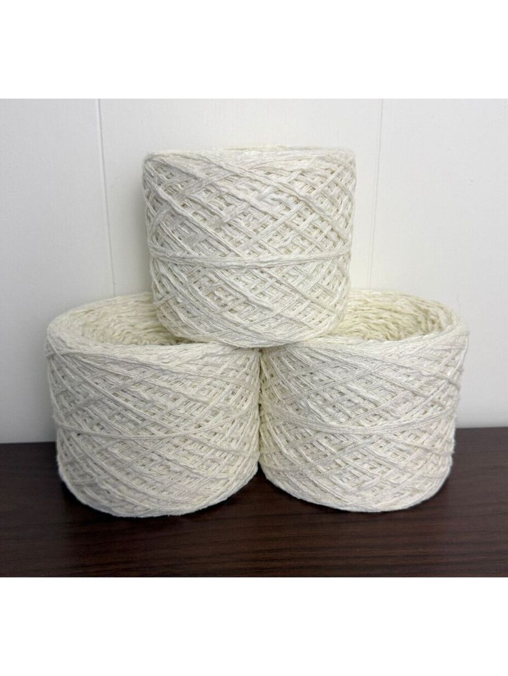 Reclaimed Cotton Blend Light Worsted Yarn 955 Yds White/Ivory 442g (3 Cakes)